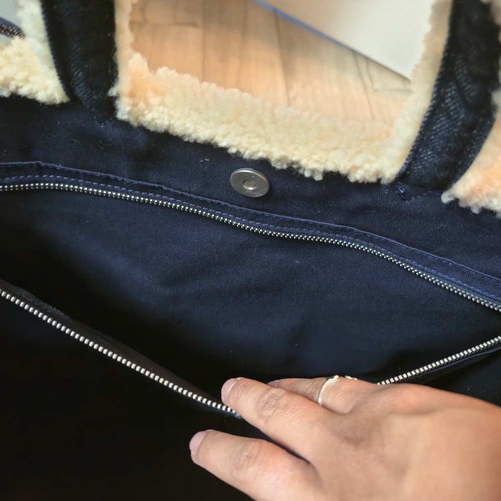 UGG x Telfar Large Denim Shearling Logo Bag Limited Edition - Picture 4 of 16